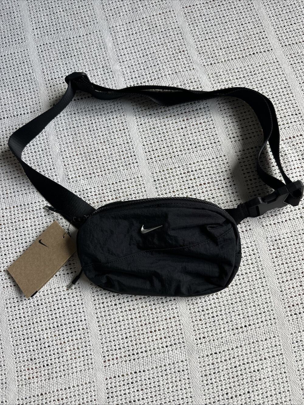 Nike Aura Crossbody Bag 2L Black Aluminum Swoosh HM6120-010 NWT